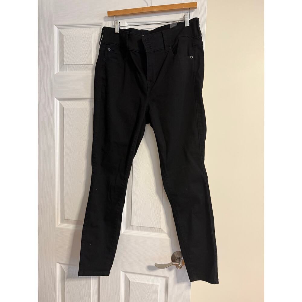 Torrid Black Supersoft Jegging Jeans size 16R-NWT!